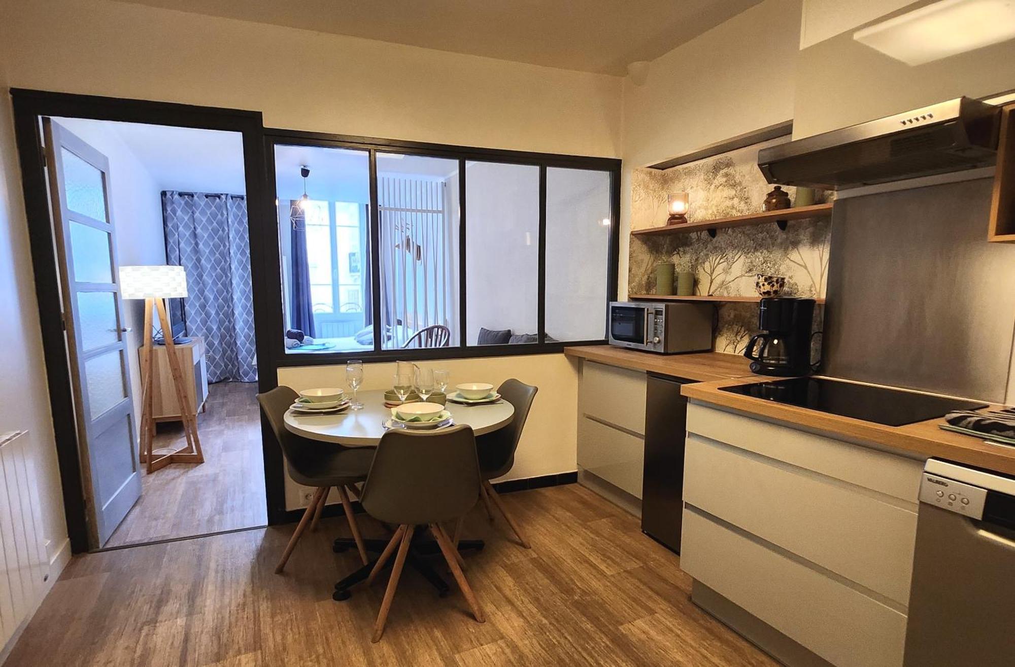 Appartements Epicurieux Hyper Centre Ville, Calme - Sejouraixlesbains エクスレバン 部屋 写真